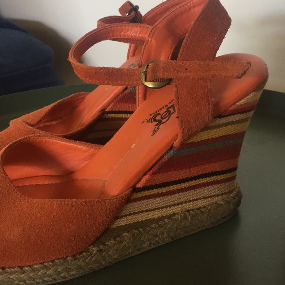 Mexican Blanket Heels! - Picture 2 of 5